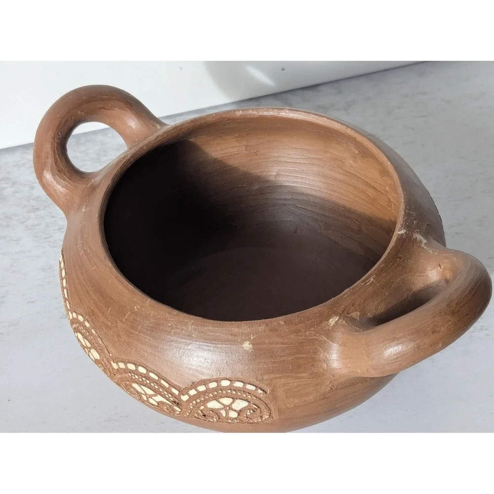 Vintage Raimundinha Brazilian Folk Pottery Lidded Clay Bean Pot